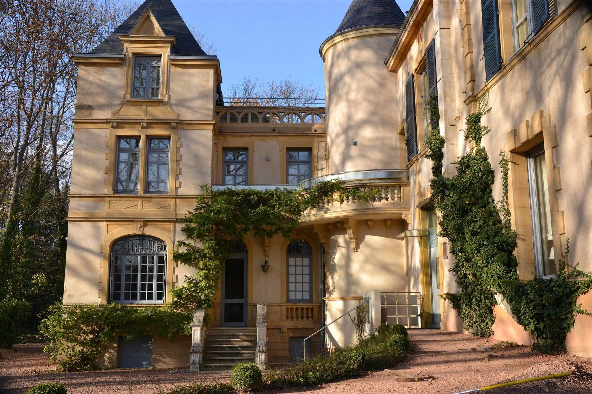 Chateau De Champlong Table Hotel **** Golf & Spa Villerest  Екстер'єр фото